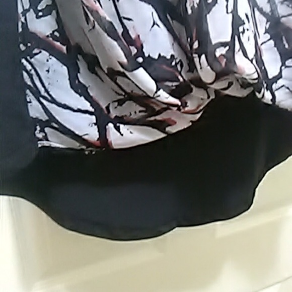 Ricki's Black and Gray Rust  Patterned Blouse - Picture 3 of 6